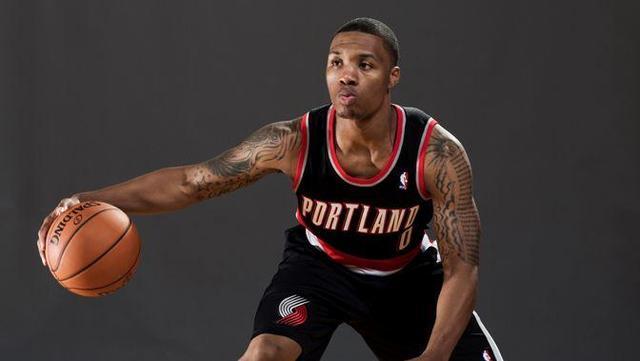 西媒：皇马10名后卫伤了6人，3天后就要对阵曼城