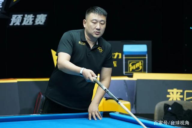 足球中超球队旅程曝光，航班延误引不满